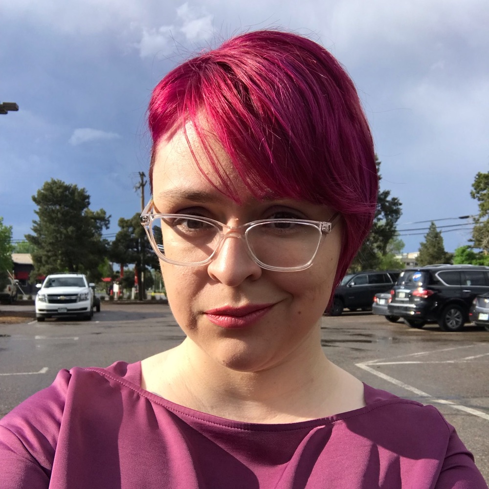 Meet your Posher, Liz